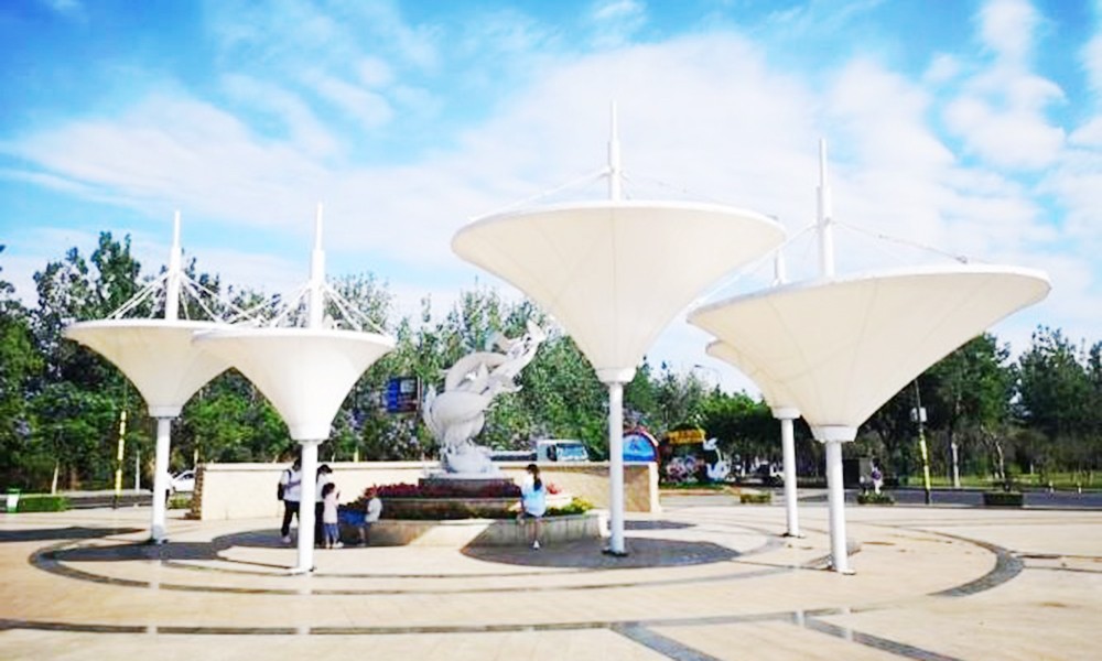 西昌邛海国家湿地公园入口景观膜结构